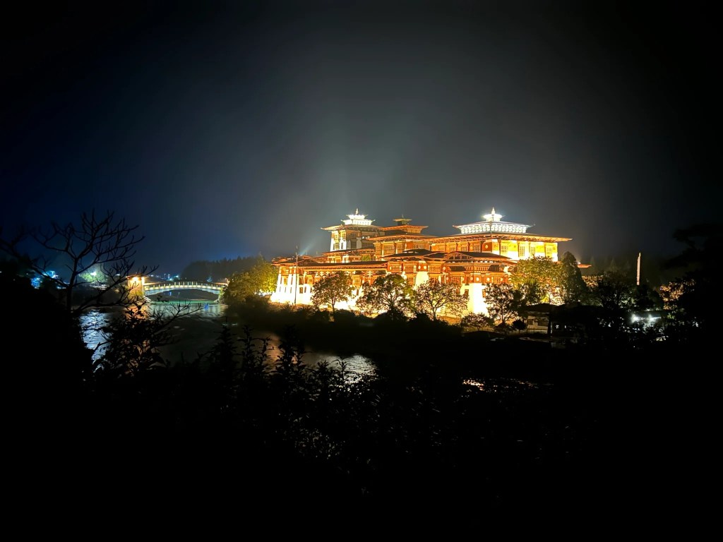 Nigh View of Punakha Dzong!
PC: The Urban Nomad